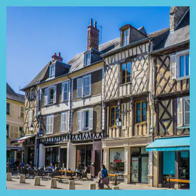 BOURGES_VIGNETTES_SITE-REVO_septembre2021.jpg