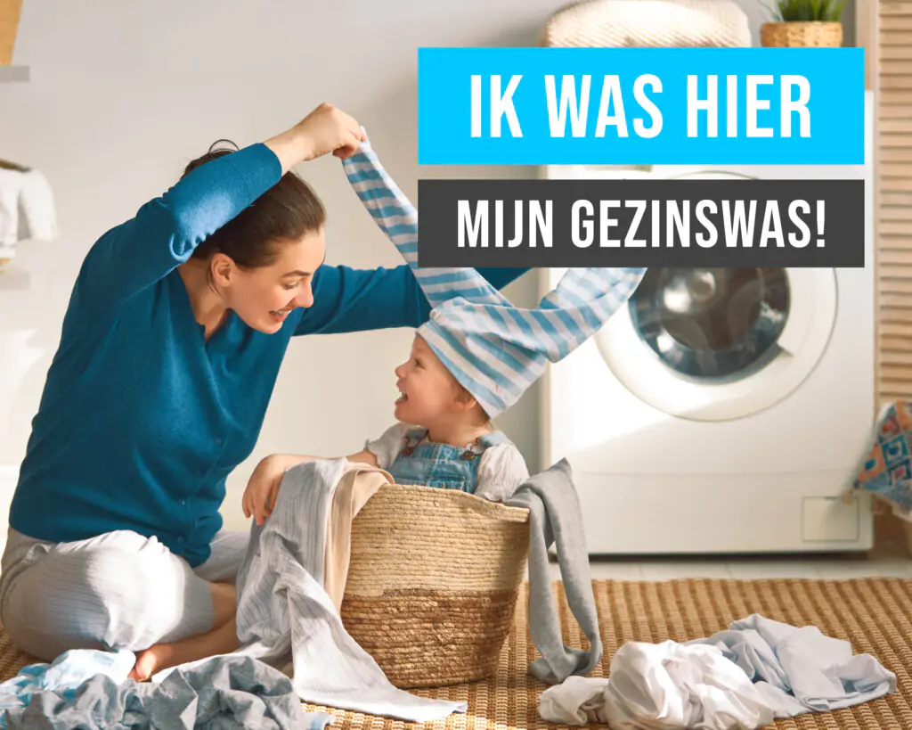 Moeder en kind genieten samen van de wasroutine voor gezinnen, spelenderwijs in een wasserette met wasmand en kledingstukken.